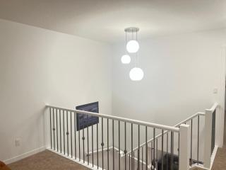 Cozy Edmonton Retreat Near West Edmonton Mall - 9