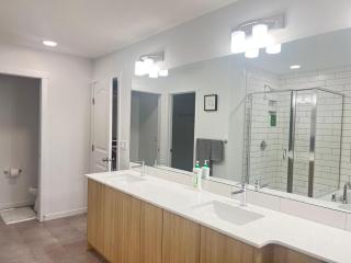 Cozy Edmonton Retreat Near West Edmonton Mall - 3