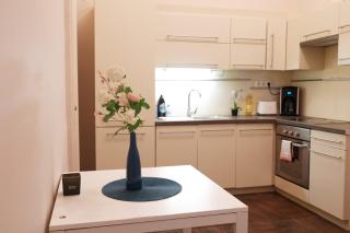 The Kiraly Atelier - Central Budapest Hideaway - 3