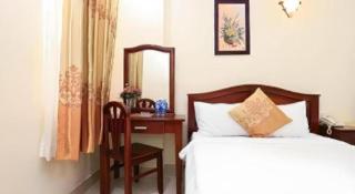 Nui Thanh Hotel - 2