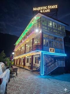 Hotel Majestic Stayz - 3
