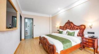 Green Tree Inn Express Weifang Zhucheng Longyuan Shangcheng - 1