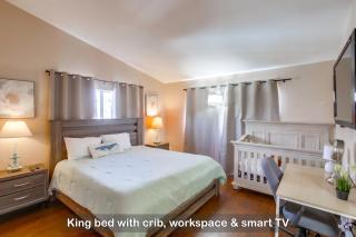 Entire Private House with 4 Bedrooms - 3 Bathrooms, Big Yard, Garage, King Bed, Crib, Available Now - 6