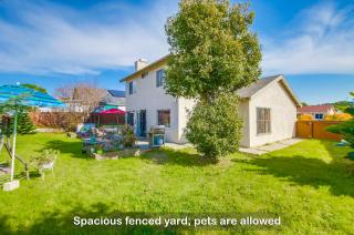 Entire Private House with 4 Bedrooms - 3 Bathrooms, Big Yard, Garage, King Bed, Crib, Available Now - 9