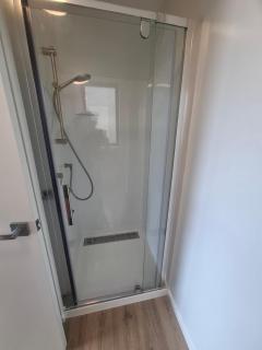 Totaranui Accommodation Chalet 2 - 4