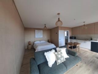 Totaranui Accommodation Chalet 2 - 2