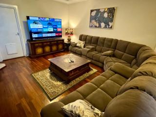 4 bedroom comfort close to CBD - 0