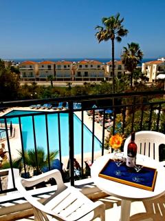 Hilltop Gardens Hotel Apartments - Paphos - 5