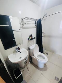 Fantastic Balcony View 300 mbps WiFi - Manhattan Heights TB30N - Manila - 4