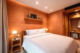 Easterly Room 01 - 3