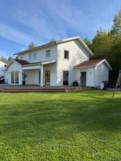 Exclusive and luxurious villa with a view of nature - 0