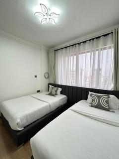 The great charming luxurious apartment with modern facilities which offers a great lifestyle which is family friendly - 1
