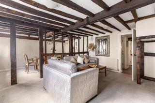 Grade II Listed Tudor Charm by Windsor Castle - Windsor - 8