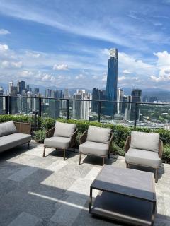 Skyline View Apartment - 7