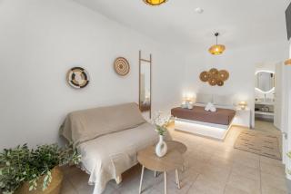 LausAndros Suites - 1