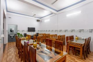 TAM FAMILY HOMESTAY and RESTAURANT - 8