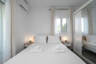 Glarokavos Escape Villa by RentalsPro - Pefkohori Halkidiki - 4