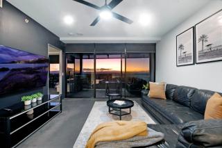 Hinterland View - Levels 23-46 Circle on Cavill - No Parking Included - Hosted by Wow Stay - 1
