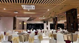 D Arc Hotel - 4