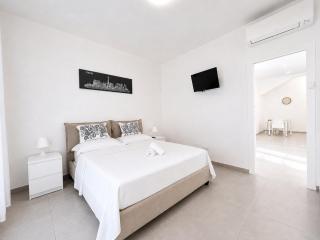 Hostdomus - Fior di mare - alloggi con parcheggio privato - 4