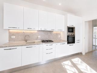 Hostdomus - Fior di mare - alloggi con parcheggio privato - 2