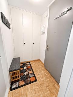 Serene 2-Bedroom Apartment in Chne-Bougeries, Switzerland - 9
