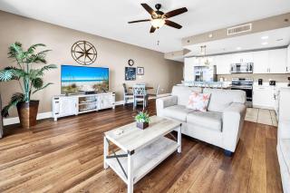 Laketown Wharf 903 - 6