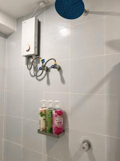 Staycation Haven with City view Free pool, Netflix, Wi-Fi - 3
