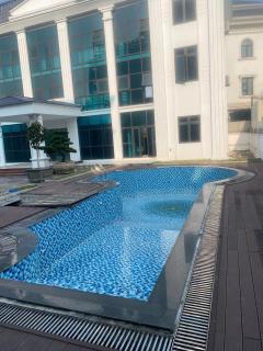 Army Hotel - 6