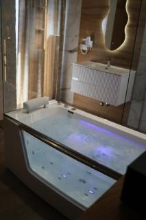 Ilio Boutique Hotel - 8