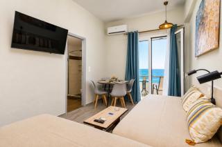 Sole e Mare B2 Beachfront Sea View Apartment - 3