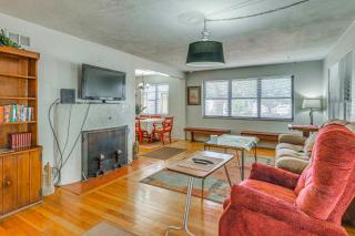 Highly Walkable Area! Charming Roswell Bungalow - 8