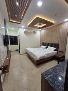 SK Homestays - 2
