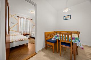 Family Apartments Stinjan with Garden - 7
