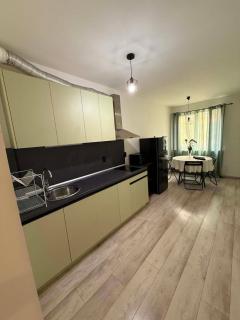 Spacious 2-Room Flat Near Metro Mall - 9