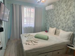 Spacious 2-Room Flat Near Metro Mall - 9