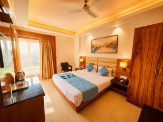Hotel Elite GRP Sea View Rooms Beach Front Hotel - 9