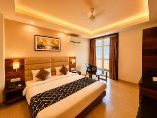 Hotel Elite GRP Sea View Rooms Beach Front Hotel - 8