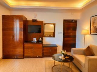 Hotel Elite GRP Sea View Rooms Beach Front Hotel - 2