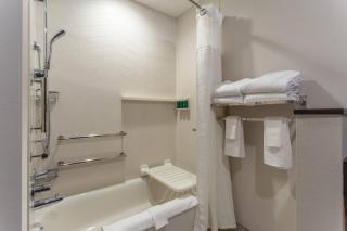 Fairfield Inn & Suites Franklin - 9