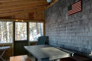 Secluded Waterfront Cabin - Holiday Home - 2