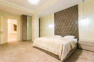 2 Bedroom Deluxe Apartment In The City Center - 5