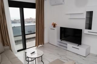 Bright Modern Seaview Apartament - 4