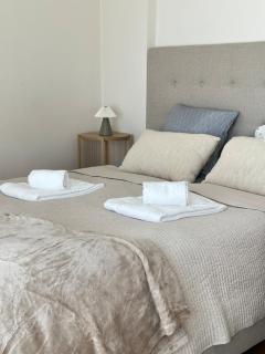 Stunning studio in the heart of downtown Sauna, WiFi, Netflix, Free Parking - 2