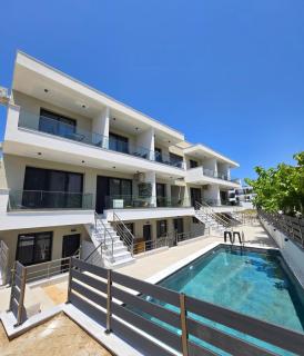 Ambra Luxury Suite 14 by MK Properties - 0