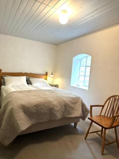 Unikt gårdshus med stor hage – nær Kristiansund - 5