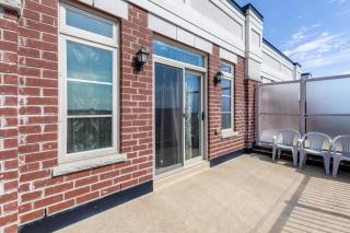 Spacious Bright Private! Townhome in Markham - 3