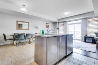 Spacious Bright Private! Townhome in Markham - 1