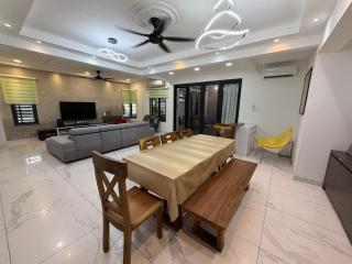 Permas Jaya Corner Homestay -Event -Party -TablePool -Karaoke -BBQ - 7