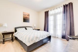 spacious 3 bedroom space - 6